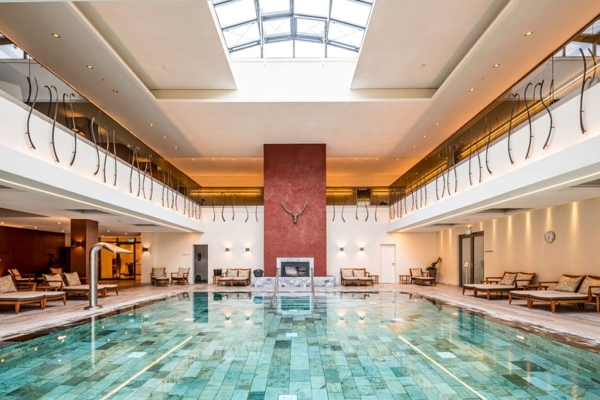 Wald & Schlosshotel Friedrichsruhe: Innenpool