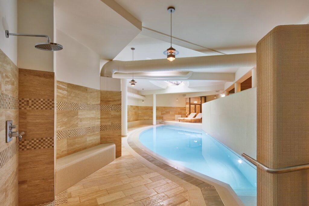 ElzLand Hotel Pfauen - Innenpool
