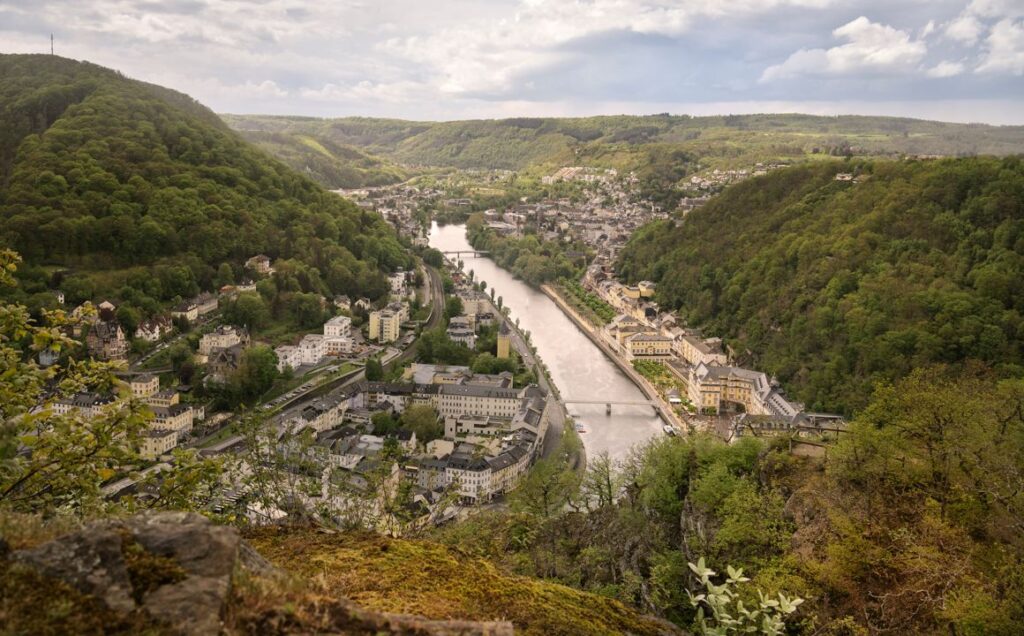 Luftbild von Bernkastel-Kues, Rheinland-Pfalz