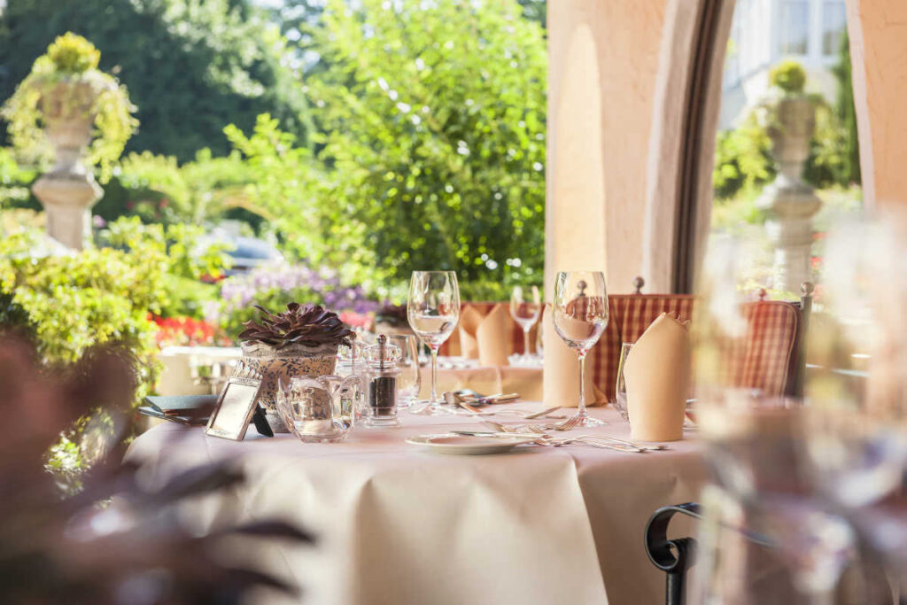 Terrasse des Hotel Schwarzmatt, Badenweiler