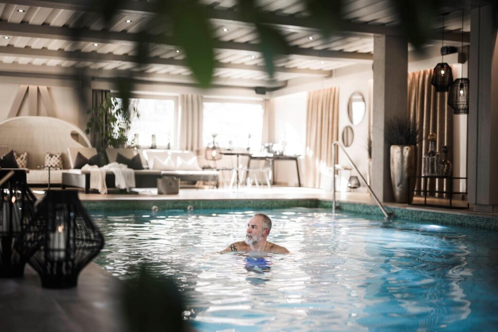 Innenpool im Romantikhotel Stafler, Südtirol